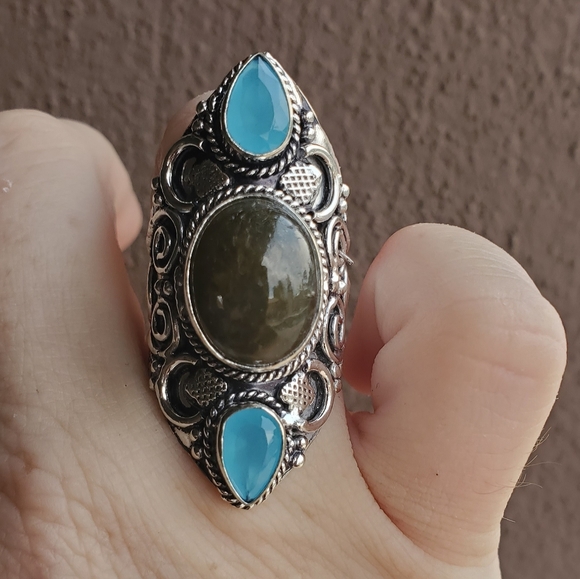 New Labradorite & Chalcedony 925 Silver Statement Ring. - Picture 8 of 15
